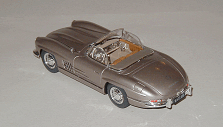 ITALERI Mercedes-Benz 300 SL Roadster