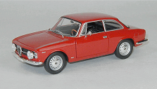 QUATTRORUOTE Alfa Romeo Giulia GT 1300 Junior